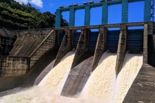 Kabar Baik, PLTA Koto Panjang Kurangi Bukaan Pintu Waduk