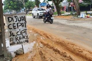 Perbaikan Jalan Rusak di Pekanbaru, Pemprov Minta Pemkot Segera Selesaikan Administrasi Aset