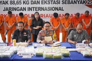 Peringatan Keras Jenderal Bintang 2 ke Bandar Narkoba: Bertobatlah Sebelum Kami Tangkap