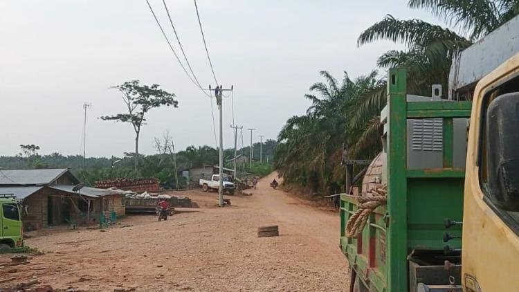 273 KK Warga Dusun Terpencil di Indragiri Hulu Riau Kini Nikmati Listrik 24 Jam