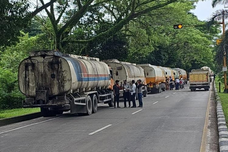 Tim Gabungan Tilang 143 Truk di Dumai, Begini Penjelasannya