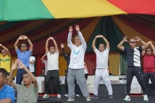 Masyarakat Antusias Ikut Senam Massal BBI BBWI, Pemprov Riau Sampaikan Terima Kasih