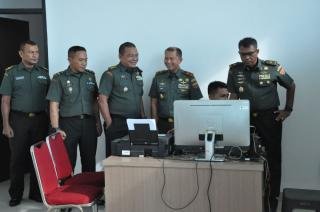 Tim Intekmil dan Siber Sahli Kasad Kaji Peningkatan SDM Sarana IT Korem Wirabima