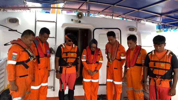Cuaca Buruk, Penumpang Kapal Dari Malaysia Tujuan Bengkalis Terjatuh