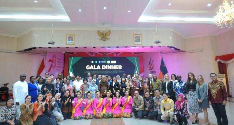 Libatkan 17 Negara, Pemprov Riau Ramah Tamah dengan Peserta Pelatihan Komoditas berkelanjutan