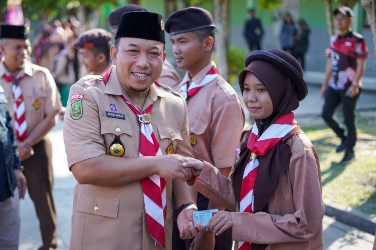 Bupati Goes To School, Siswa SMA Usia 17 Tahun di Siak Bisa Bikin KTP Elektronik Gratis