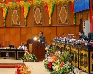 Rapat Paripurna, Pj Gubri Sampaikan Ranperda Pertanggungjawaban Pelaksanaan APBD Riau 2023