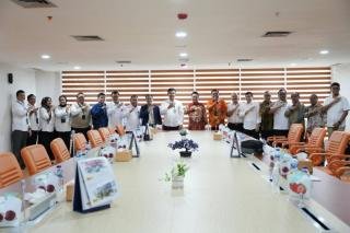 Tingkatkan Kualitas Tenaga Kerja, Pemkab Kampar Lakukan Perjanjian Kerja Sama dengan Kemenaker RI