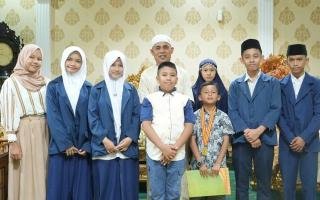 Pj Bupati Terima Kunjungan Sejumlah Siswa Berprestasi, Harumkan Nama Inhil di Tingkat Nasional