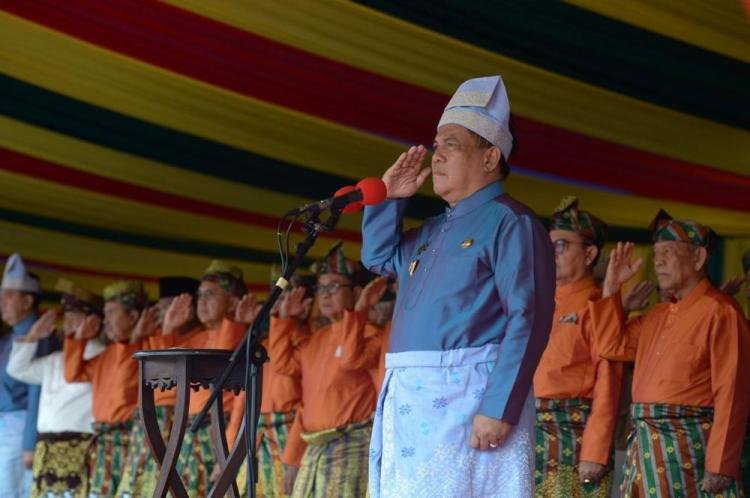 Sampaikan Amanat Upacara Peringatan Hari Jadi ke 67 Provinsi Riau Pj Gubri: Terima Kasih Sudah Bersama Membangun Riau