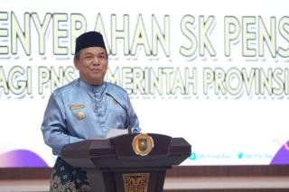 49 PNS Pemprov Riau Terima SK Pensiun, Pj Gubernur Riau: Tetaplah Jaga Pola Hidup Sehat