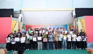 596 Warga Siak dapat Ijazah Program Paket A, B, dan C