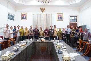 Audiensi Bersama BPS, BI, OJK dan Bulog, Pj Gubri: Mari Bekerja Bersama