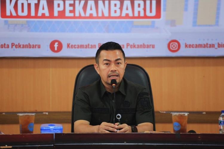 Pj Wako Pekanbaru Ingatkan RT dan RW Jangan Terlibat Politik Praktis