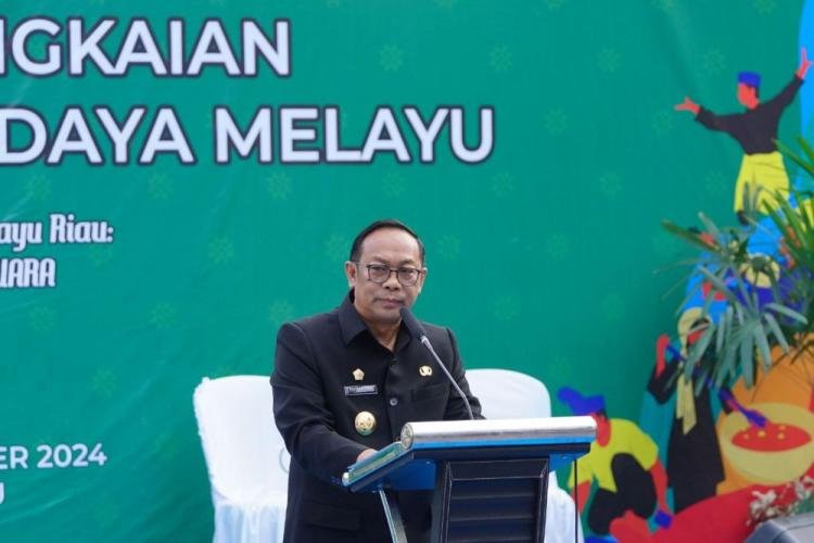 Buka Festival Budaya Melayu 2024, Pj Gubri Rahman Hadi: Memperkokoh Budaya Bangsa