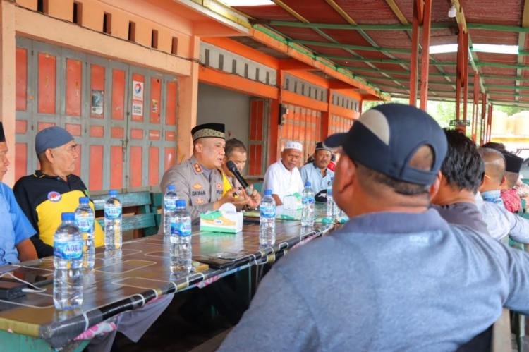 Sebelum Shalat Jumat, Kapolres Rohil Sempatkan Waktu Sosialisasi Pilkada Damai