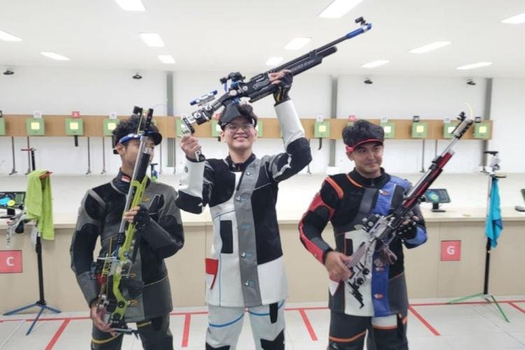 Atlet Menembak Athallah Azha Sumbang Emas ke 10 bagi Kontingen Riau