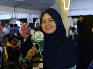 Perdana Tampil di MTQ Nasional, Nuria Hafazah Raih Juara 3 Cabang Kaligrafi Eksibisi Digital