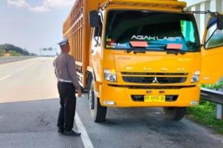 PJR Ditlantas Polda Riau Sosialisasi Kamseltibcarlantas dan Pilkada Damai di Tol