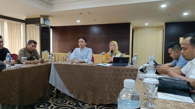 Mengkhawatirkan! 121 Kasus Pinjol Ilegal Terungkap di Riau