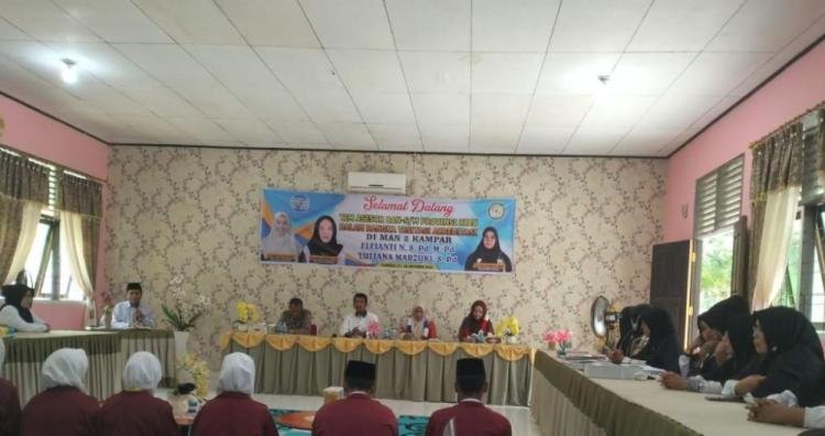 Tim Asessor BAN-PDM Provinsi Riau Lakukan Visitasi Akreditasi di MAN 2 Kampar