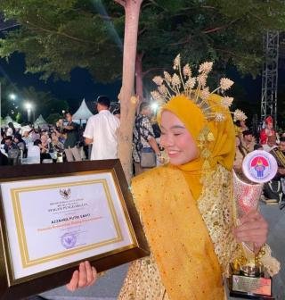 Pemuda Riau Raih Penghargaan Menpora di Hari Sumpah Pemuda