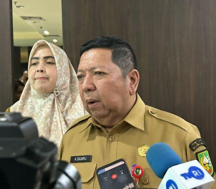 Pemprov Riau Ingatkan ASN Untuk Layani Masyarakat Sesuai Standar