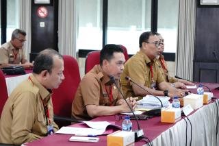 Pj. Bupati Inhil Erisman Yahya Ikuti Evaluasi Kinerja Triwulan I 2024