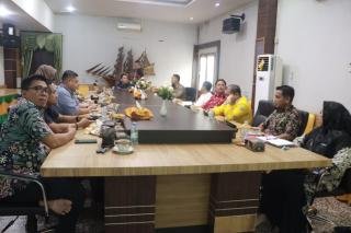 Pemkab Inhil Bahas Perizinan Mini Market Untuk Pertumbuhan Ekonomi