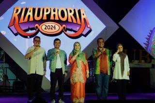 Riauphoria 2024: Panggung Seni Rupa, Musik, dan Tari Bersatu