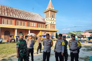 Kapolres Inhu Pantau Langsung Pengamanan Natal Oikoumene