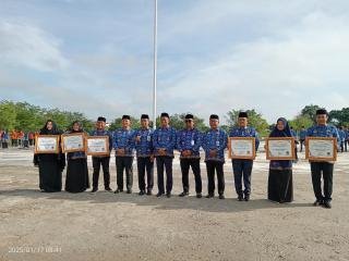 Beri Pelayanan Terbaik, 4 OPD dan 2 Puskesmas Rohil Terima Penghargaan Ombudsman RI