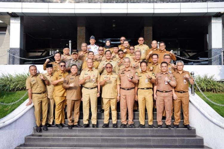 Enam Bulan Pengabdian: Pj Gubri Riau Pamit, Seluruh OPD Berkumpul
