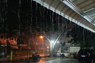 Kampar dan Kuantan Singingi Berpotensi Hujan Lebat Disertai Petir Malam Ini