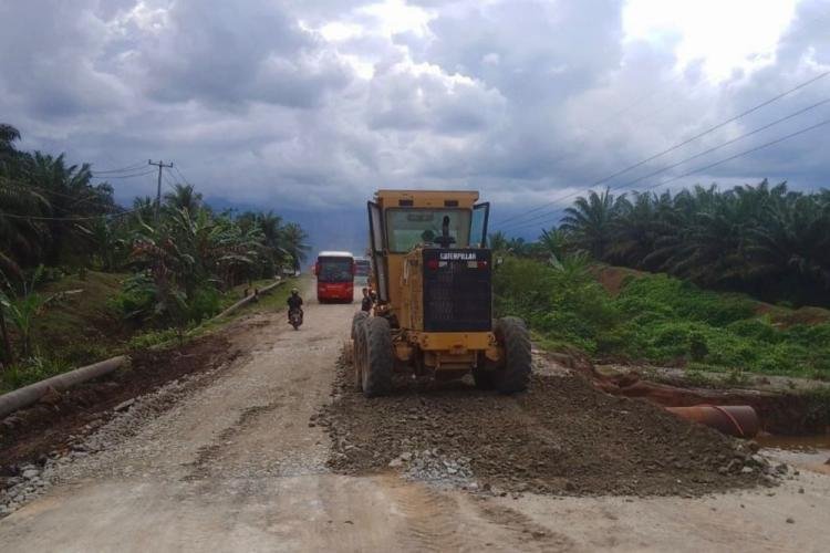 Arahan Gubri dan Wagubri: PUPR Riau Fokus Perbaikan Jalan Provinsi, Prioritaskan Jalur Mudik Lebaran