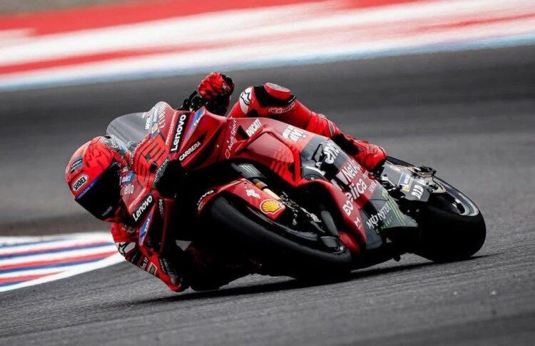 Hasil Sprint Race MotoGP Argentina 2025; Marc Marquez Lahap Sirkuit Termas de Rio Hondo