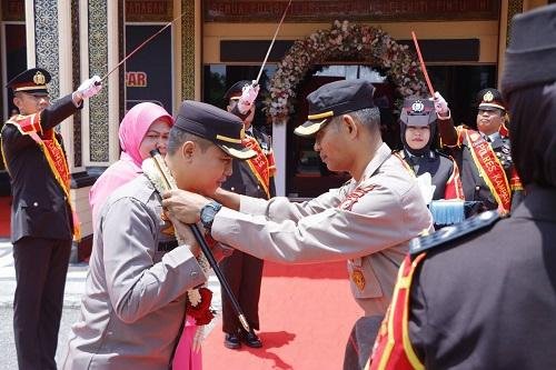 Sertijab Kapolres Kampar, AKBP Ronald Pamit Dan Serahkan Tongkat Estapet Kepemimpinan Kepada AKBP Mihardi
