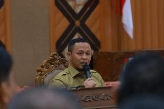 Wako Pekanbaru Tegaskan Tak Boleh Pembayaran Retribusi Sampah Secara Tunai