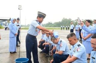 Hujan Berkah, 77 Personel Lanud Rsn Pekanbaru Naik Pangkat di Momen Idulfitri