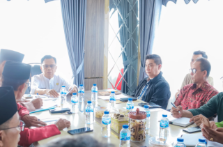 Bupati Kepulauan Meranti Terima Investor Singapura, Bahas Kelanjutan Proyek Energi Surya di Pulau Rangsang