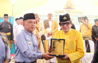 Bupati Asmar Hadiri Haul Perdana Alm Tengku Busu Syed Ali