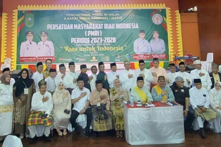 Gubri Kukuhkan Pengurus PMRI 2023-2028, Harapkan Kontribusi Perantau untuk Pembangunan Daerah