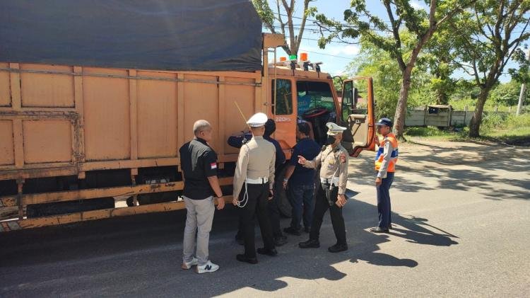 Razia Gabungan, Jaring Puluhan Truk ODOL di Pekanbaru