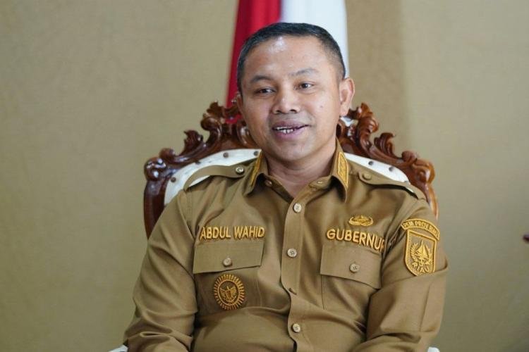Dilarang Menambah Libur, Pegawai Pemprov Riau Wajib Masuk Besok