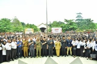 Tangis Haru dan Senyum Bahagia Iringi Pelantikan CPNS dan PPPK Kabupaten Kampar