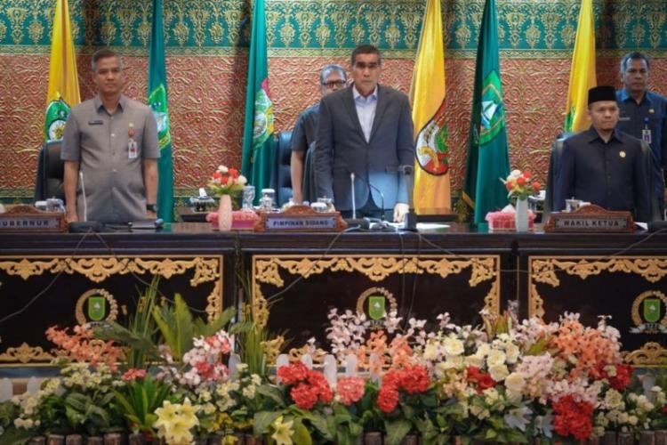 DPRD Riau Gelar Paripurna, Fraksi-Fraksi Beri Pandangan Atas Ranperda APBD 2024