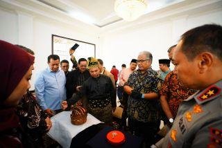 Mahkota Asli Sultan Siak Tiba di Pekanbaru, Perayaan HUT Riau ke-68 Kian Bersejarah