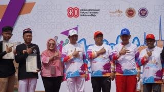 Tutup Istiqlal Halal Walk 2025, Menag Dorong Penguatan Sertifikasi Halal UMKM
