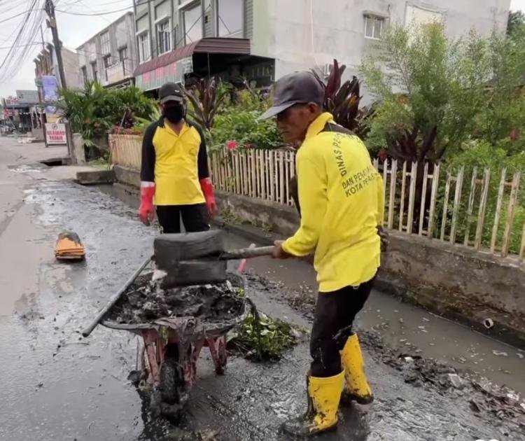 Tak Hanya Perbaikan Jalan, DPRD Pekanbaru Ingatkan Benahi Drainase