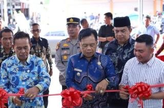 Resmikan Kampung Mart: Bupati Asmar Dorong UMKM Buka Lapangan Kerja Baru